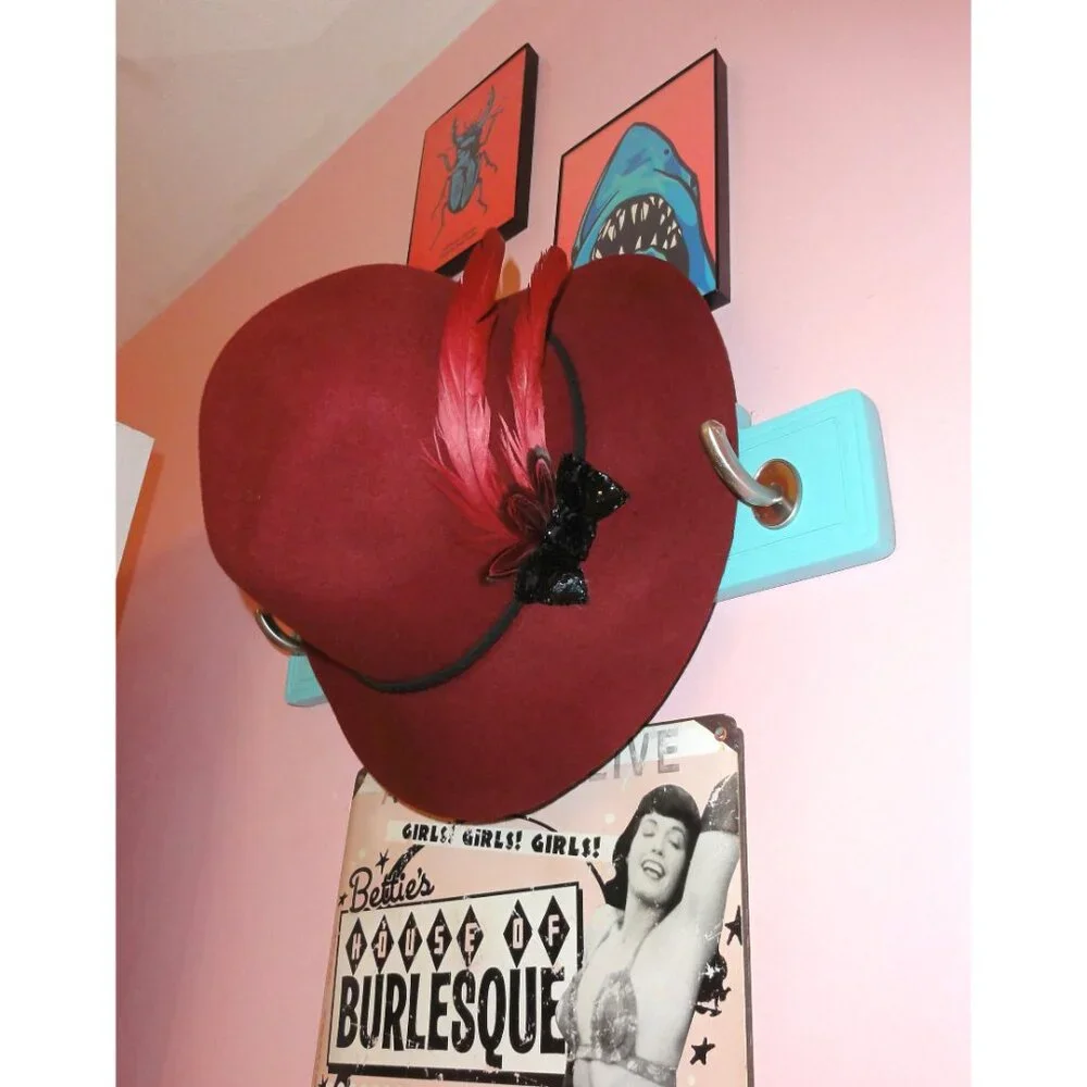Vintage Burgundy Cloche Hat w/ Bow and Feathers church hat pinup Kentucky Derby - Picture 7 of 10